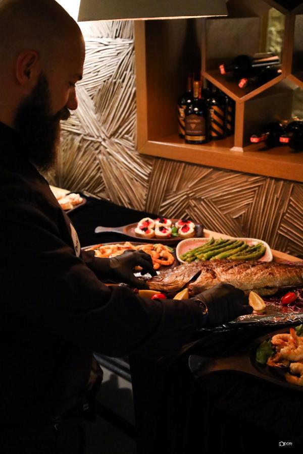 Dim'S Hotel & Restaurant Korce Bagian luar foto